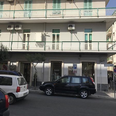 Donna Margharet Bed & Breakfast Crotone Exterior photo