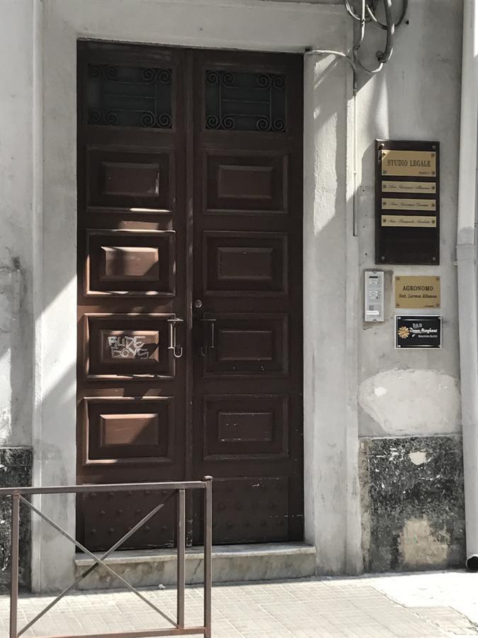 Donna Margharet Bed & Breakfast Crotone Exterior photo
